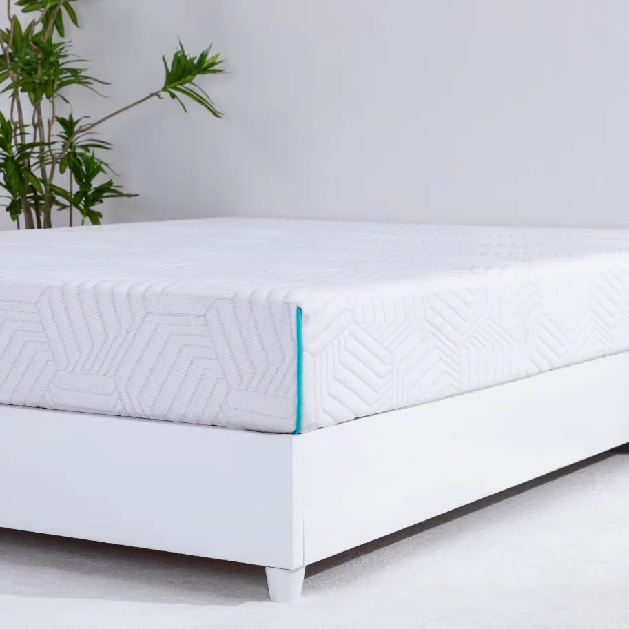 DOMS 8 Inch Medium Gel Memory Foam Mattress Corner